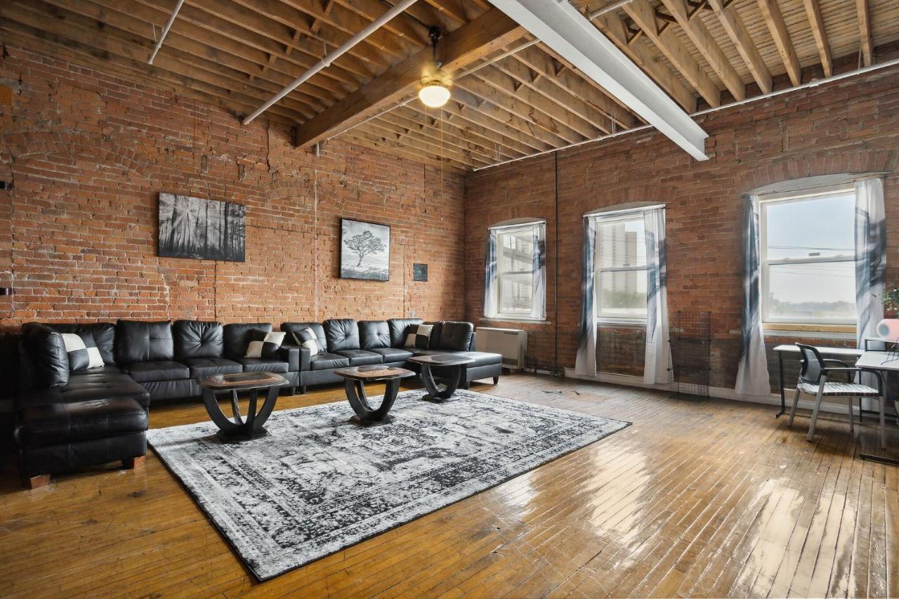 Gorgeous Downtown Loft - Fully Equipped