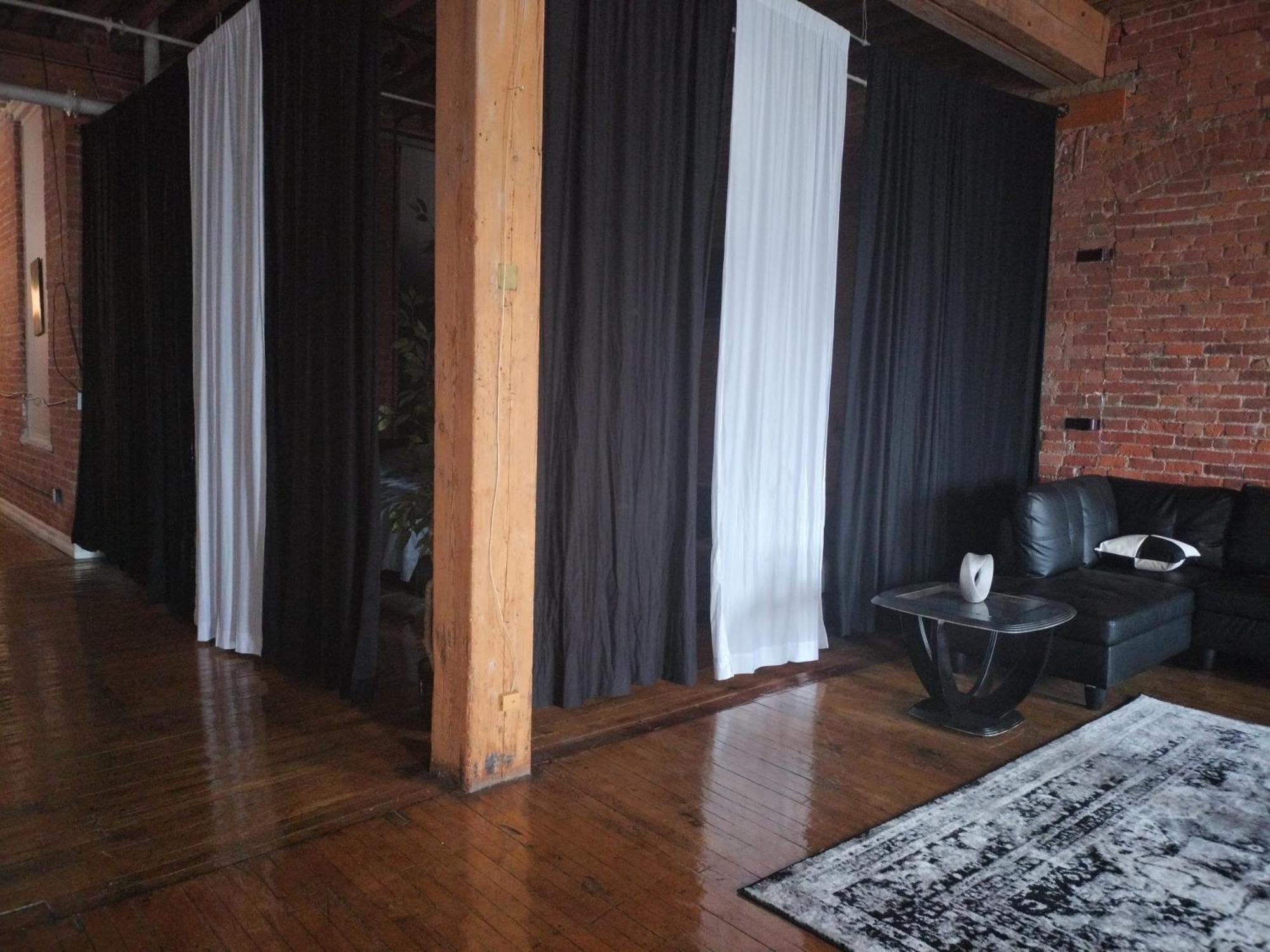 Gorgeous Downtown Loft - Fully Equipped